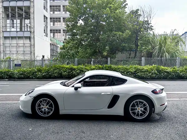 Porsche 718 2022