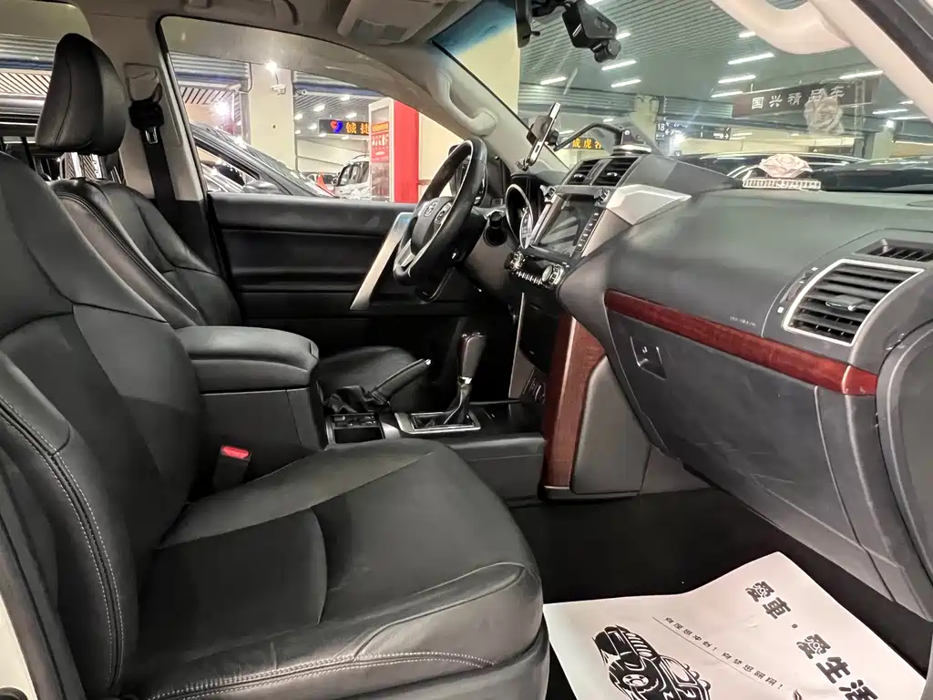 Toyota Prado 2017 — фото 13