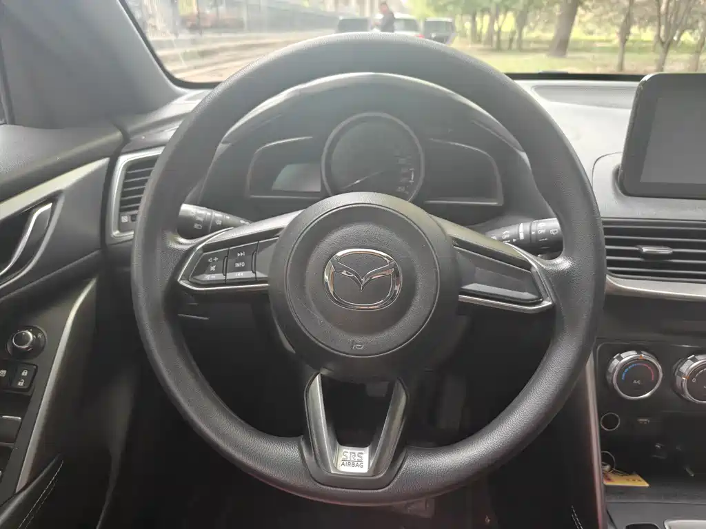 Mazda CX-4 2019 — фото 13