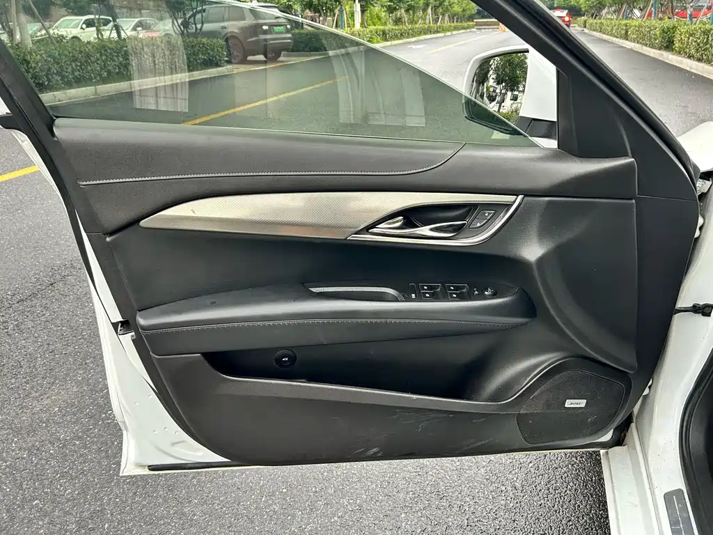 Cadillac ATS-L 2015 — фото 10