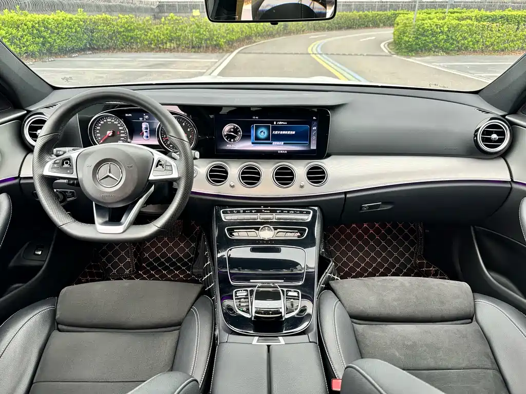 Mercedes-Benz E-Class 2018 — фото 14