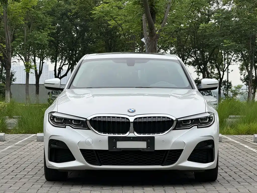 BMW 3 Series 2021