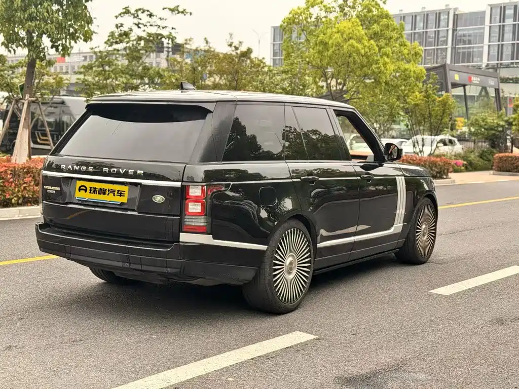 Land Rover Range Rover 2018 — фото 14