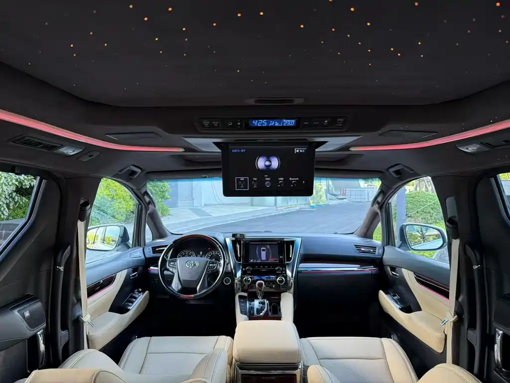 Toyota Alphard 2017 — фото 5