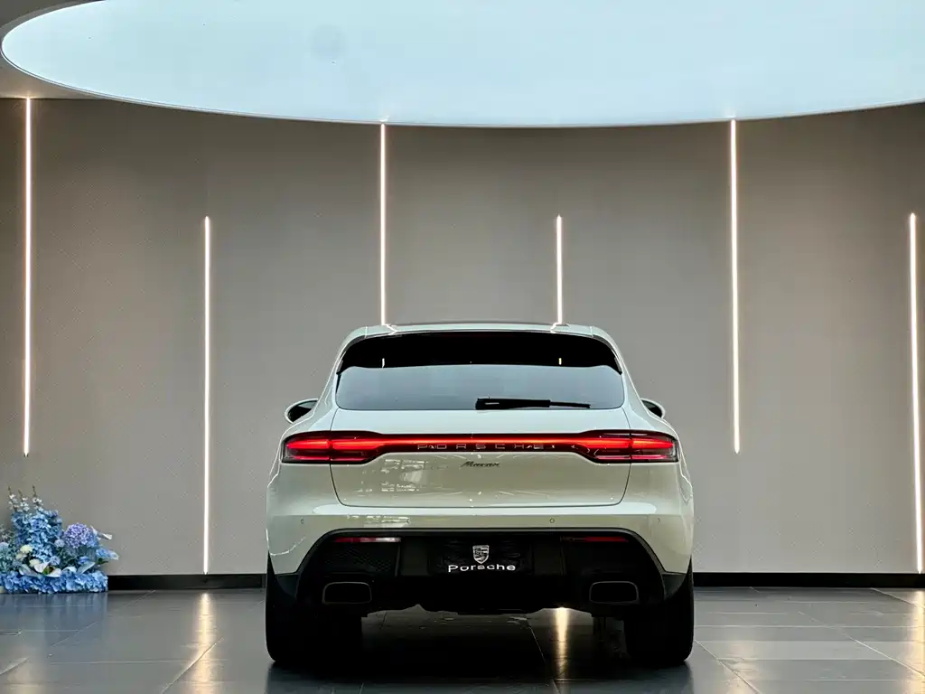 Porsche Macan 2024 — фото 11