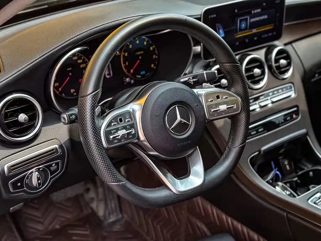 Mercedes-Benz C-Class 2020 — фото 4