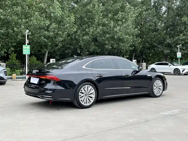 Audi A7L 2024