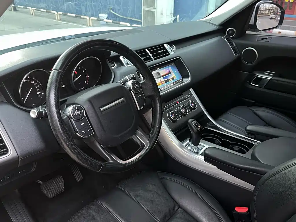 Land Rover Sport 2017 — фото 12