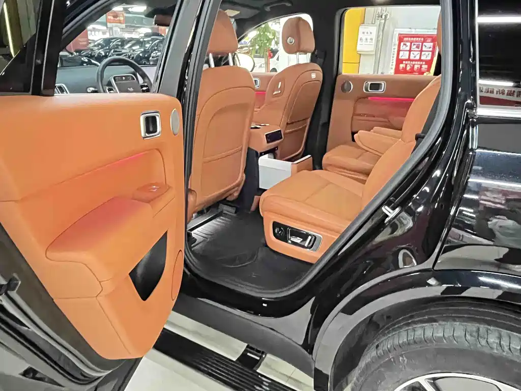 Li Auto Li L8 2024