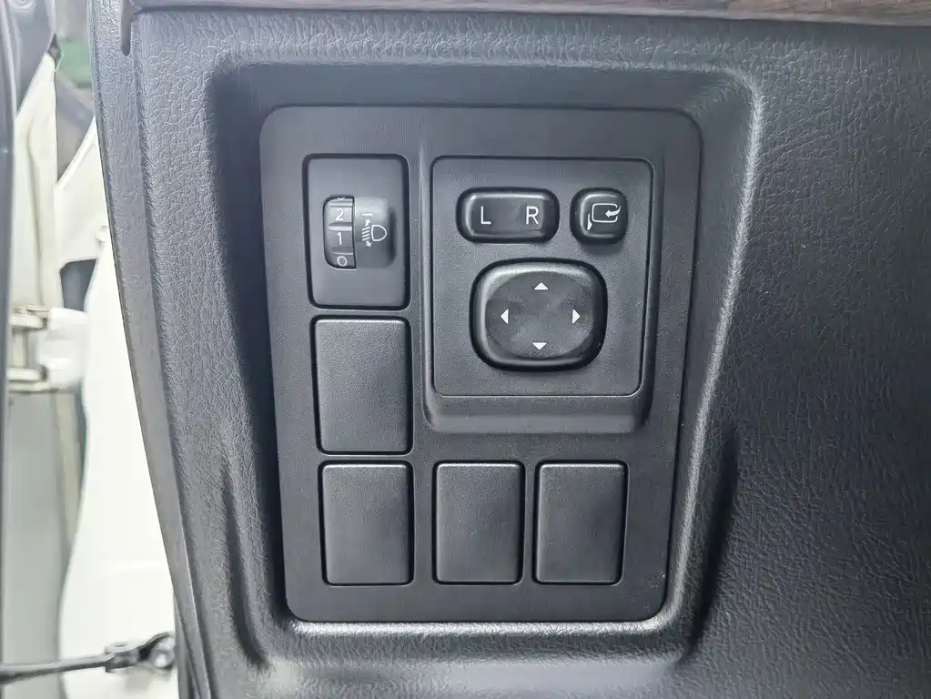 Toyota Prado 2014 — фото 14