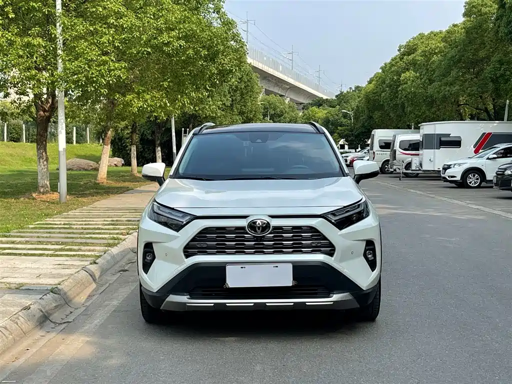 Toyota RAV4 2025