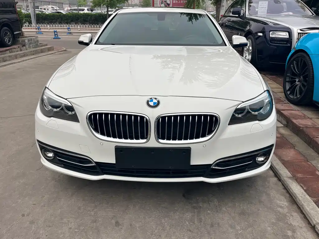 BMW 5 Series 2015 — фото 2