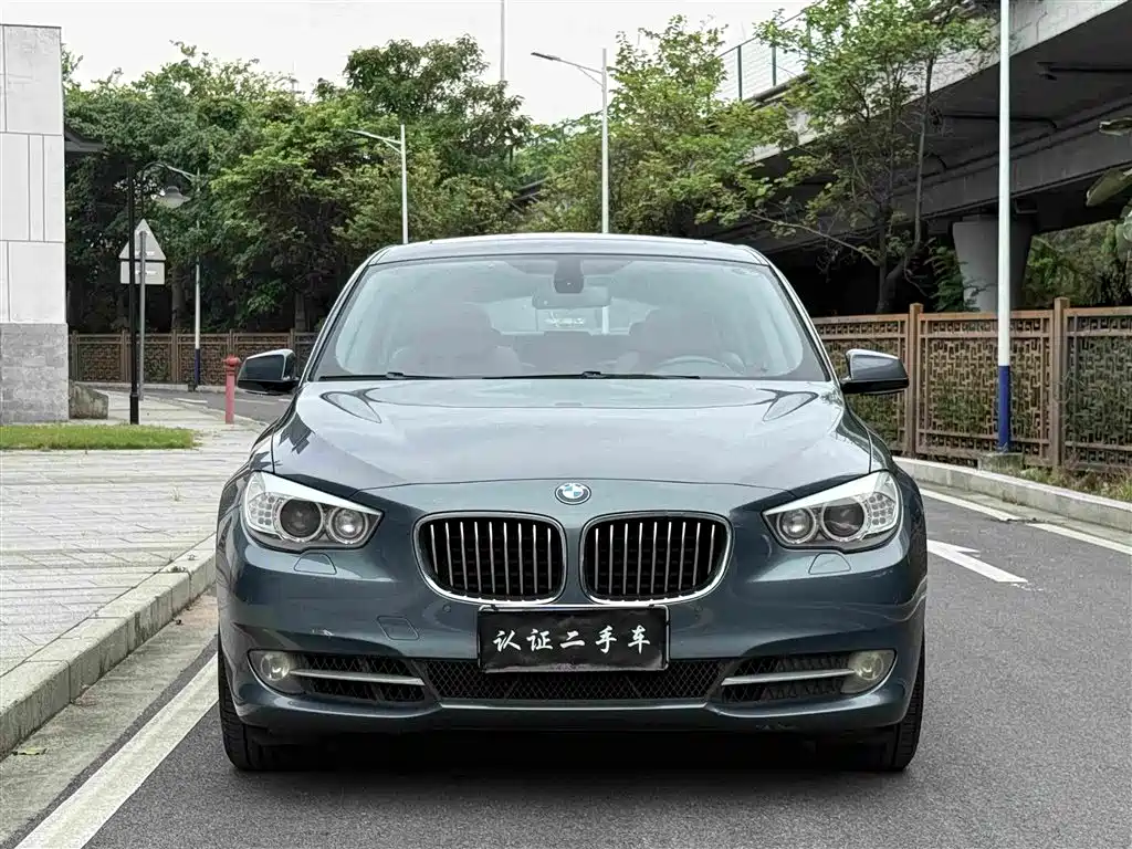 BMW 5 Series GT 2011