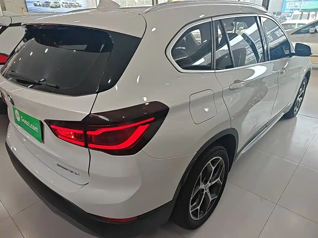 BMW X1 2018 — фото 7