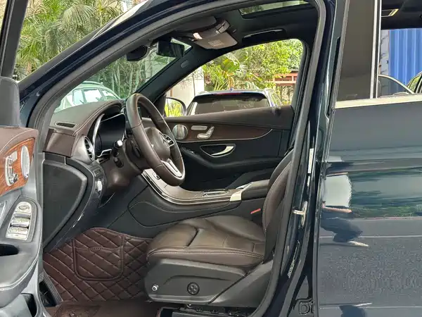 Mercedes-Benz GLC 2021
