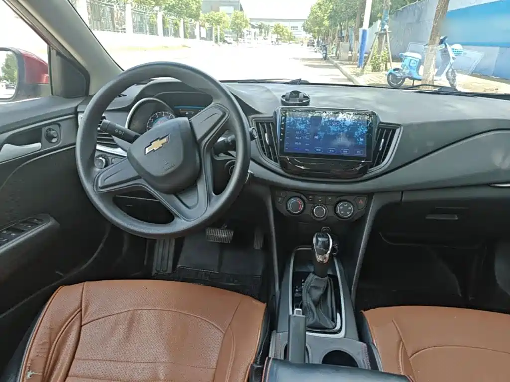 Chevrolet Cavalier 2018 — фото 11