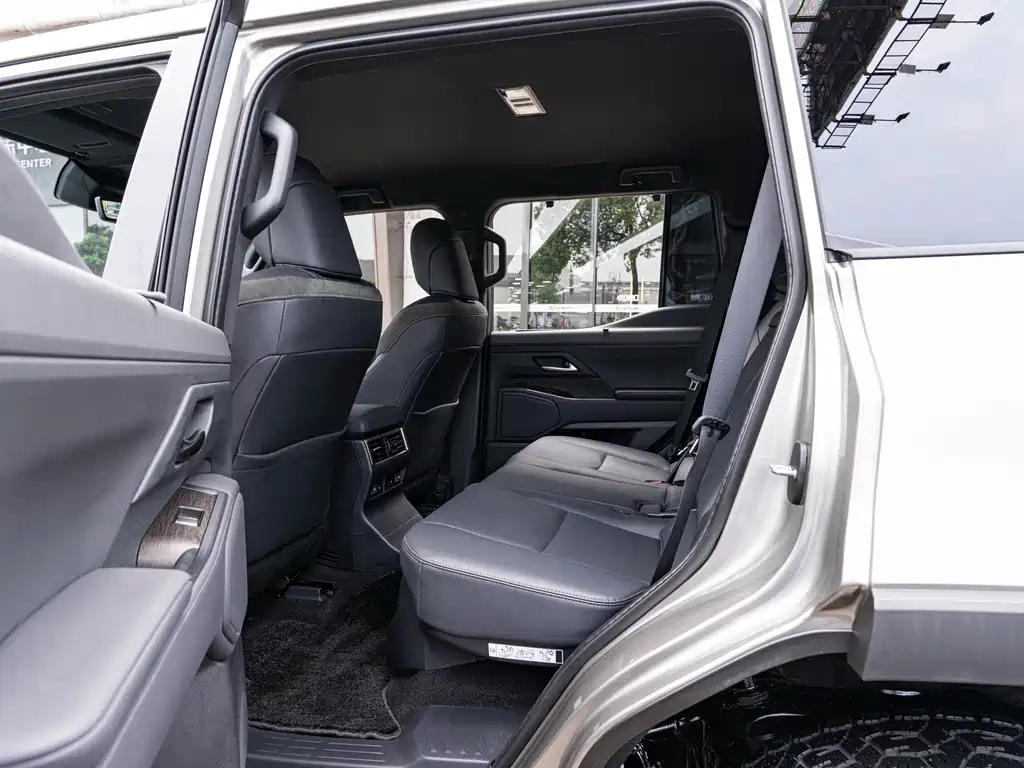 Lexus GX 2026 — фото 10
