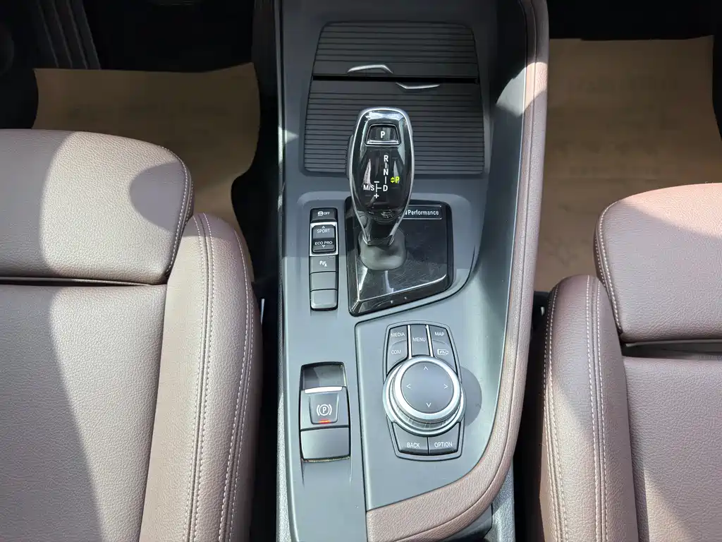 BMW X1 2022 — фото 15