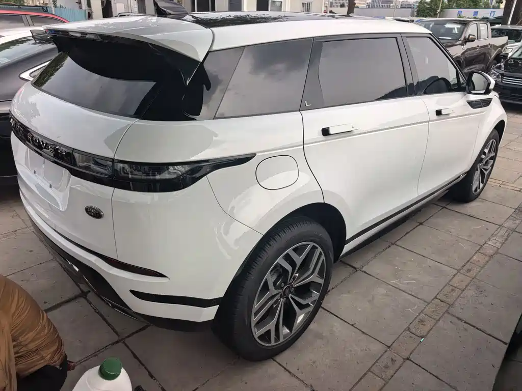 Land Rover Evoque 2022 — фото 5
