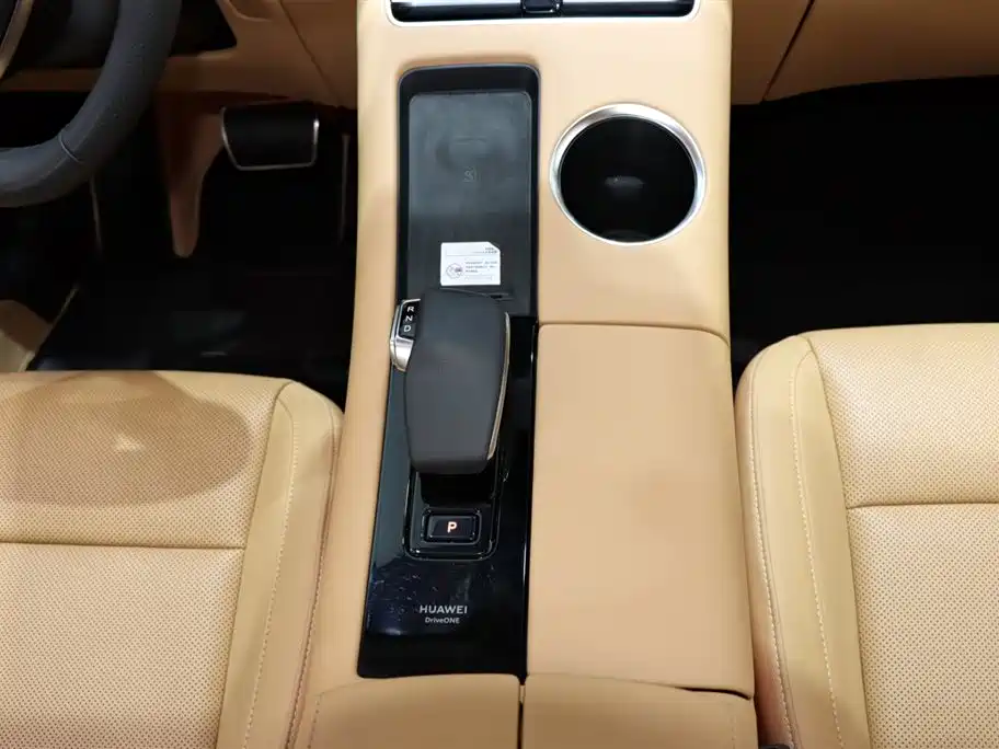 AITO M5 2022 — фото 15