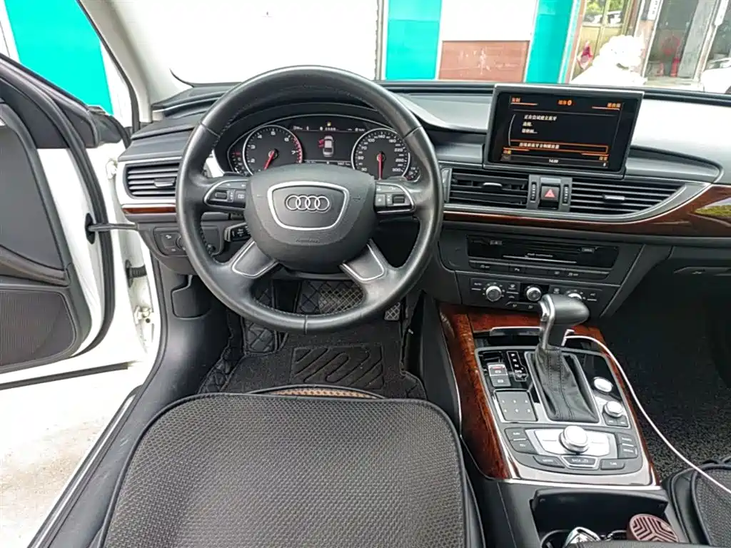 Audi A6L 2015 — фото 11