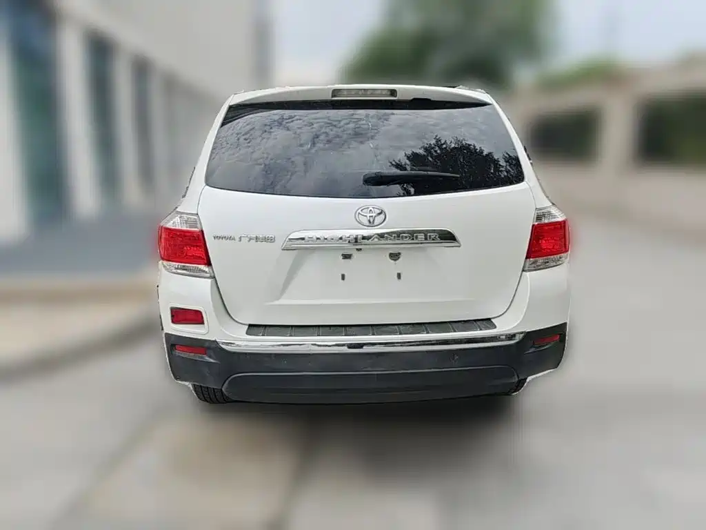Toyota Highlander 2014 — фото 10