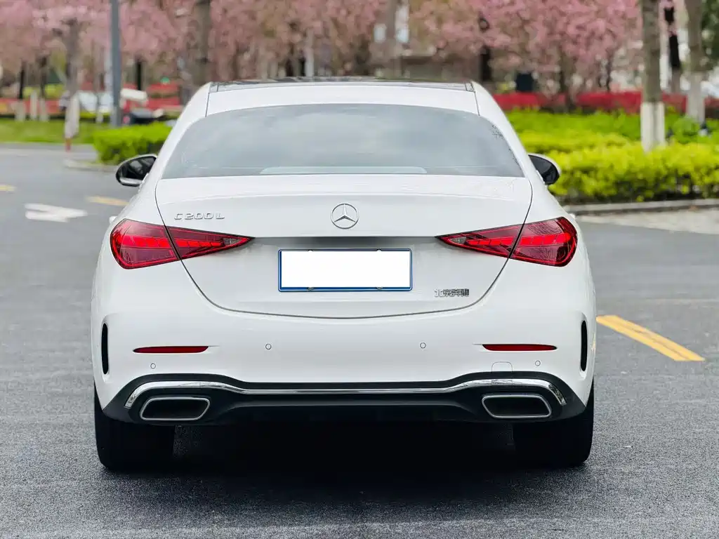 Mercedes-Benz C-Class 2023 — фото 8