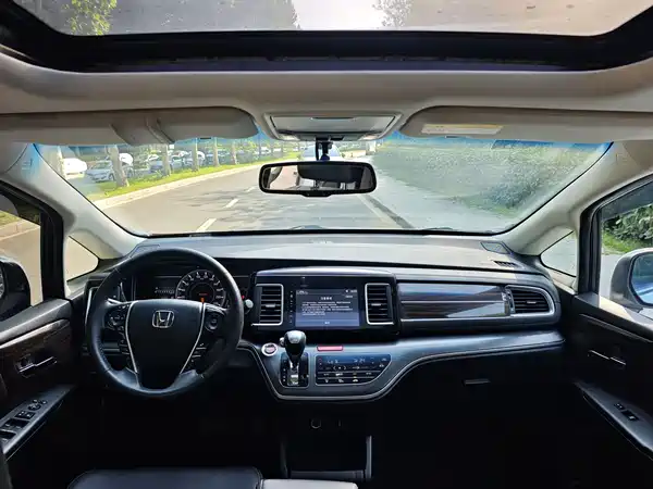 Honda Elysion 2019