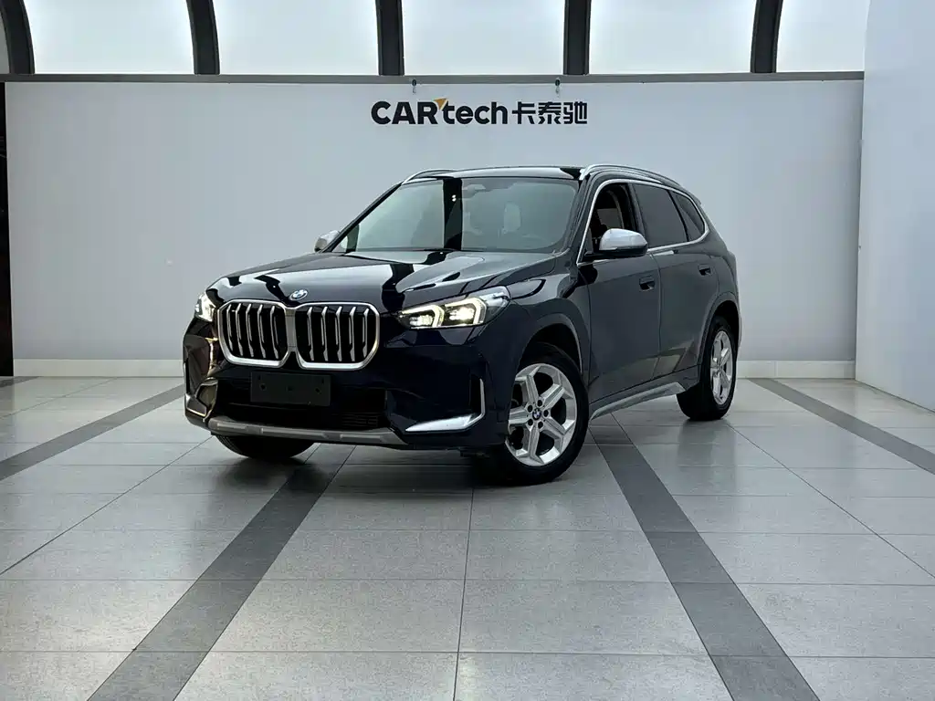 BMW X1 2024 — фото 1