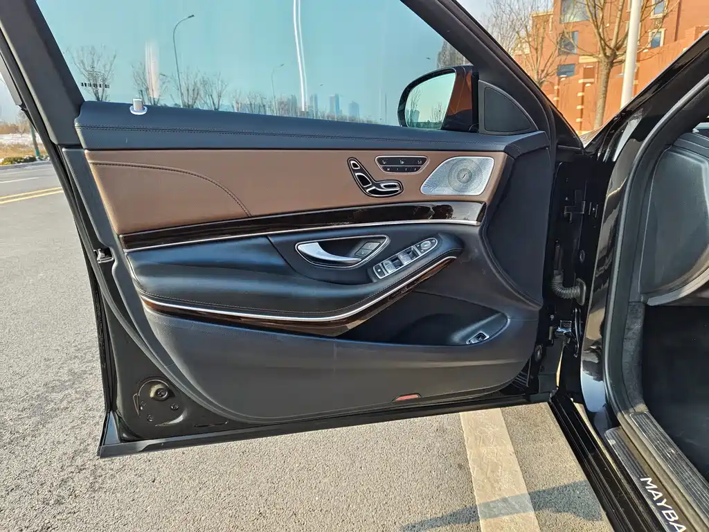 Mercedes-Benz Maybach S-Class 2019 — фото 20