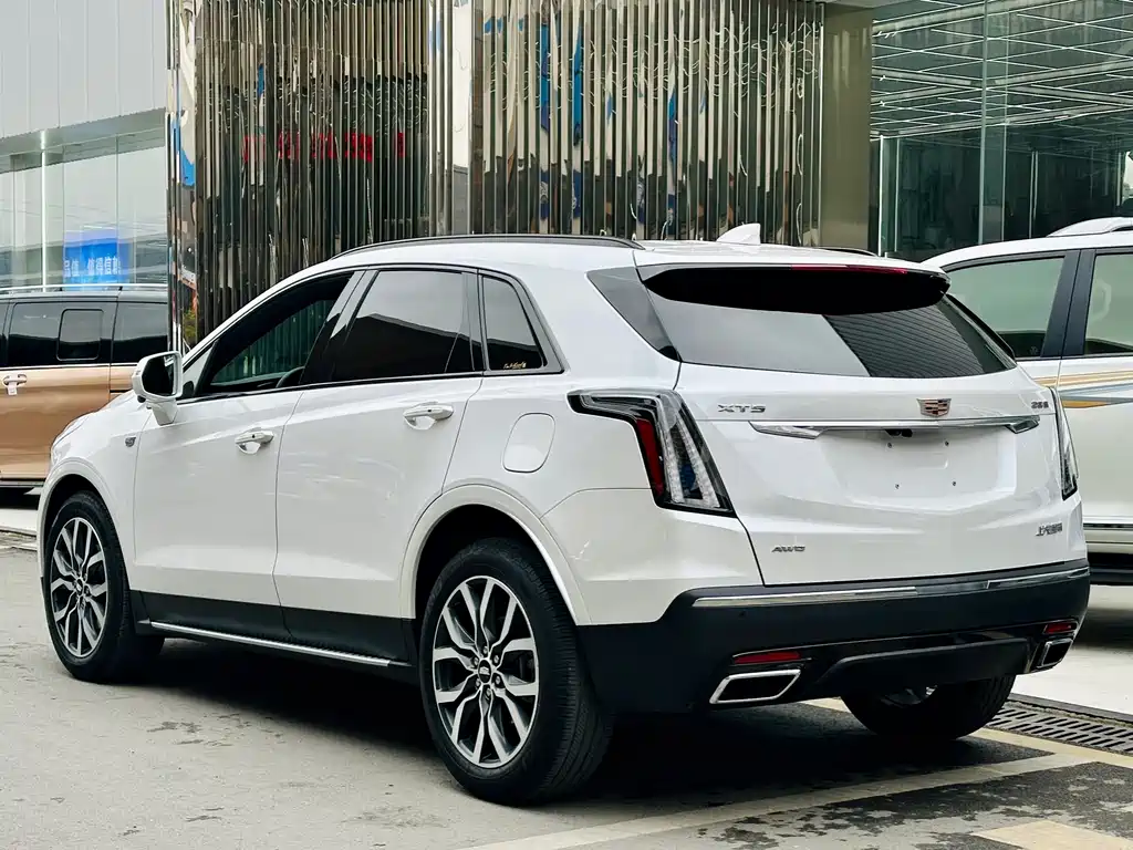 Cadillac XT5 2022 — фото 4