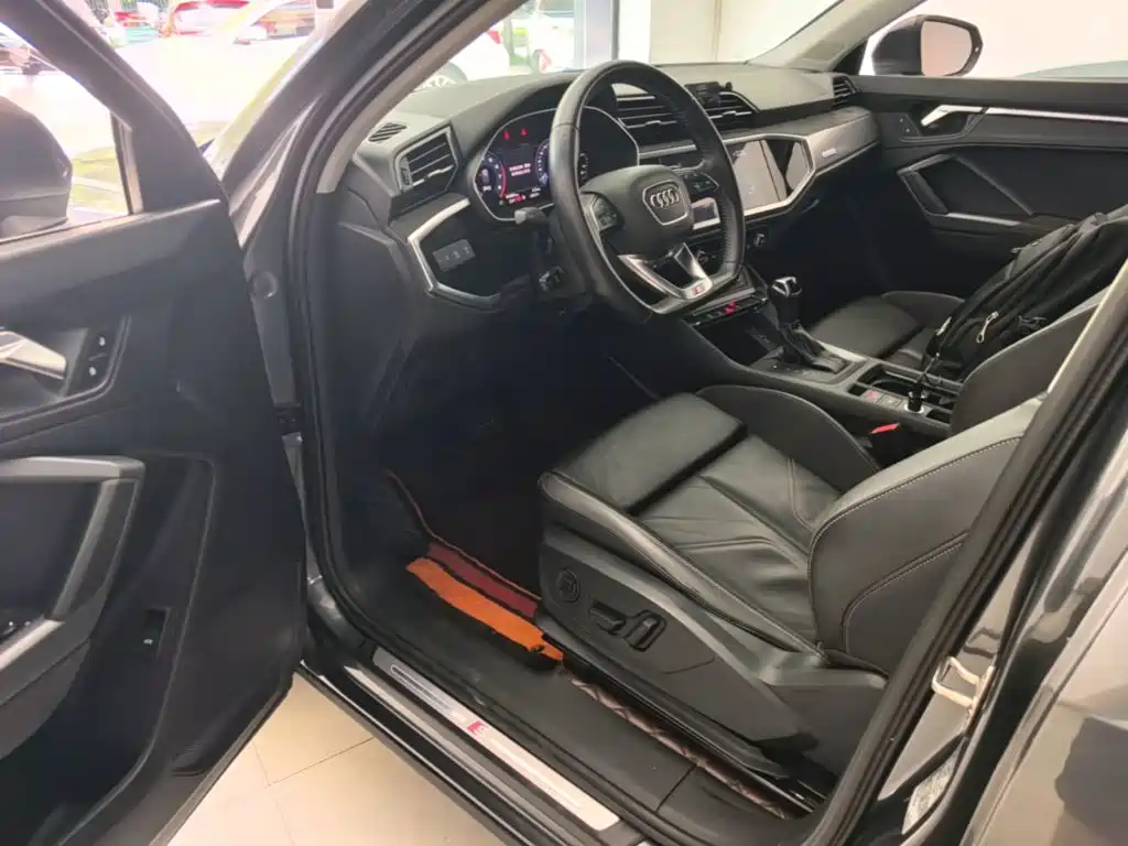 Audi Q3 Sportback 2021 — фото 16