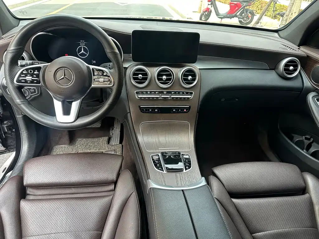 Mercedes-Benz GLC 2021 — фото 10