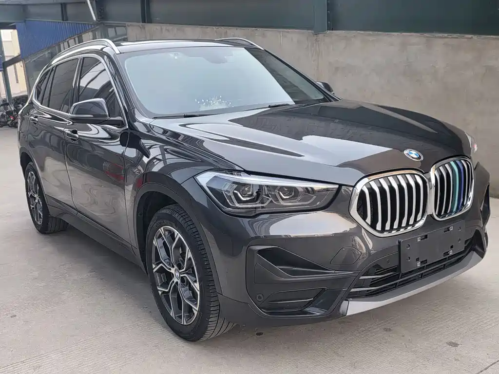 BMW X1 2021 — фото 3