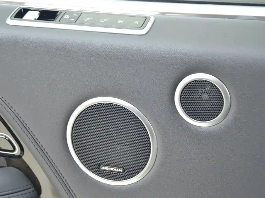 Land Rover Range Rover 2022 — фото 12