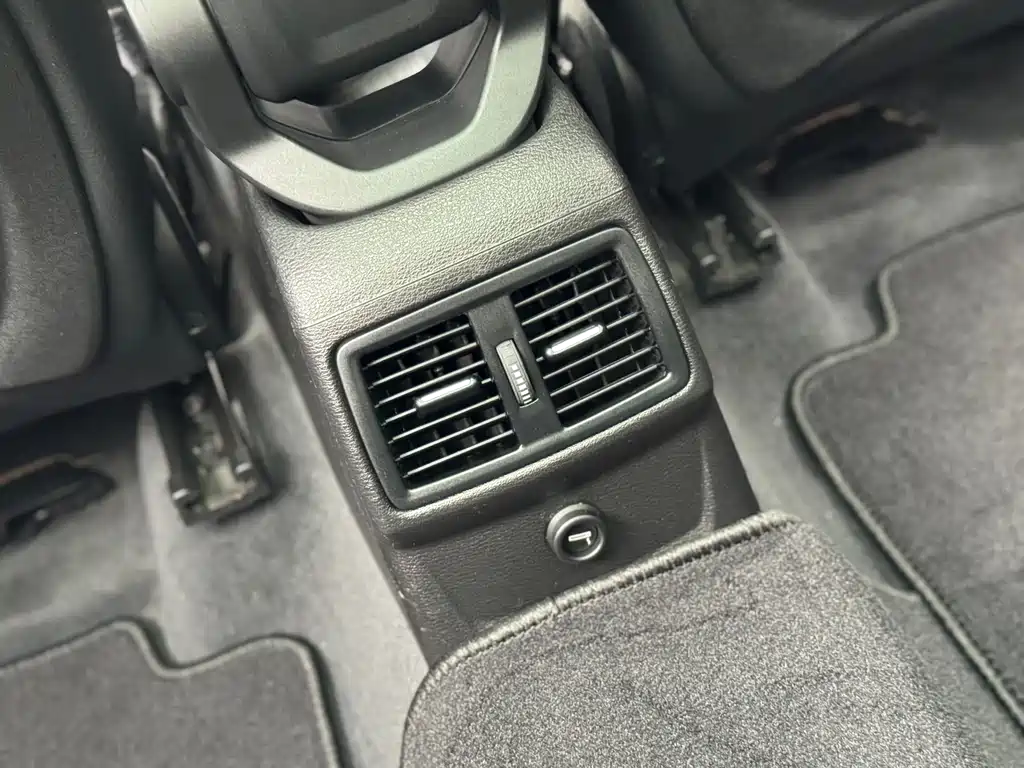 BMW X1 2018 — фото 17