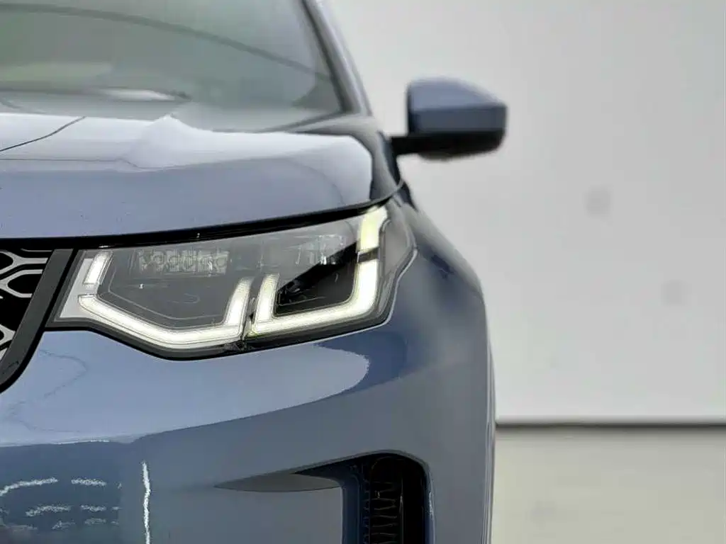 Land Rover Discovery Sport 2021