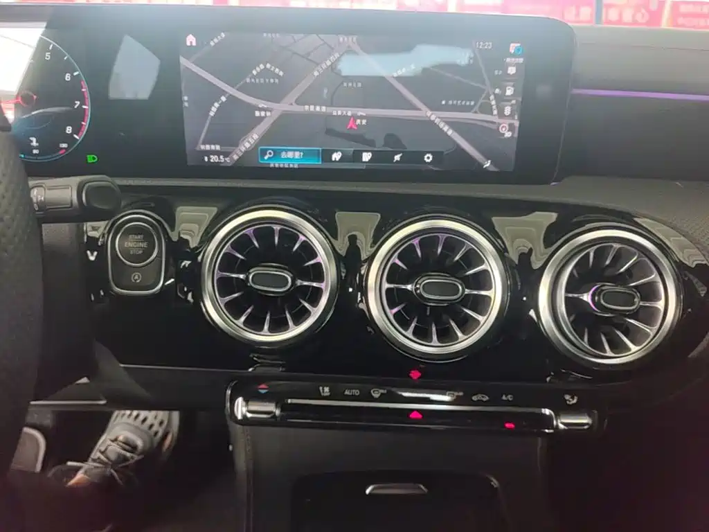 Mercedes-Benz CLA 2022 — фото 13
