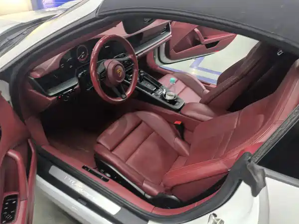 Porsche 911 2020