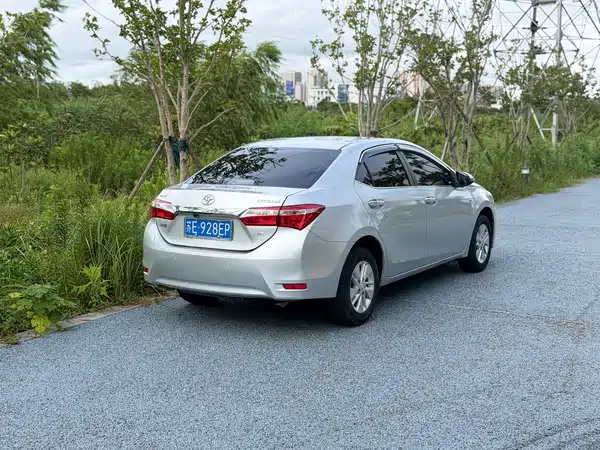 Toyota Corolla 2015