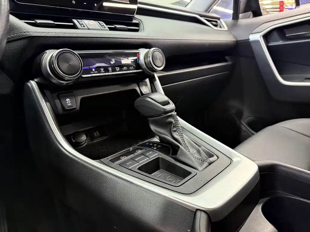 Toyota Wildlander 2024 — фото 14