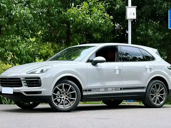 Porsche Cayenne 2023