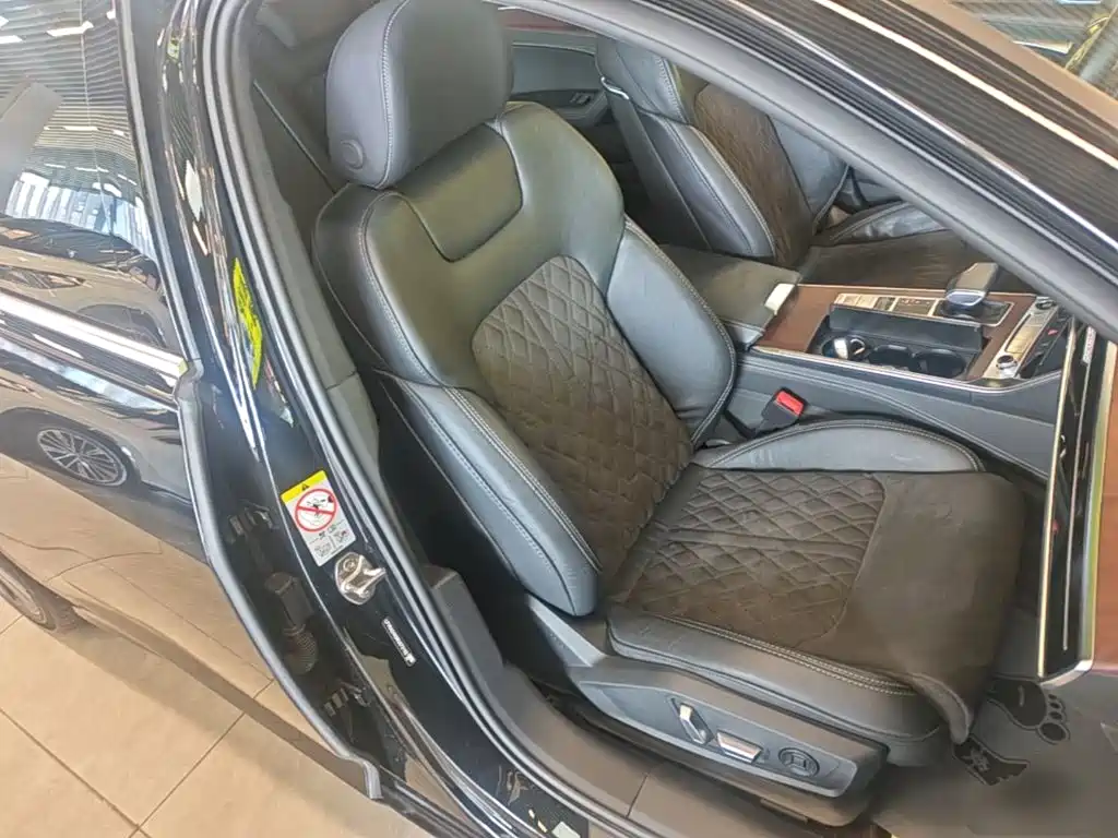 Audi A6L 2023 — фото 25