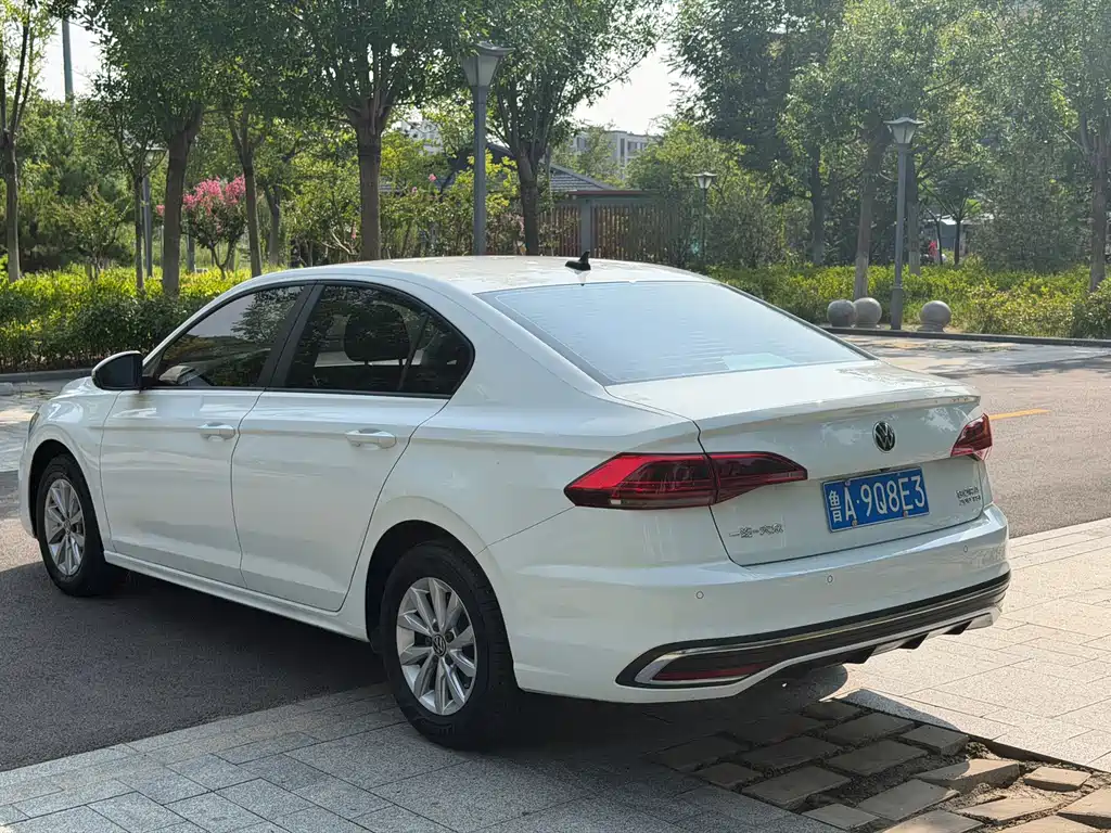 Volkswagen Bora 2023