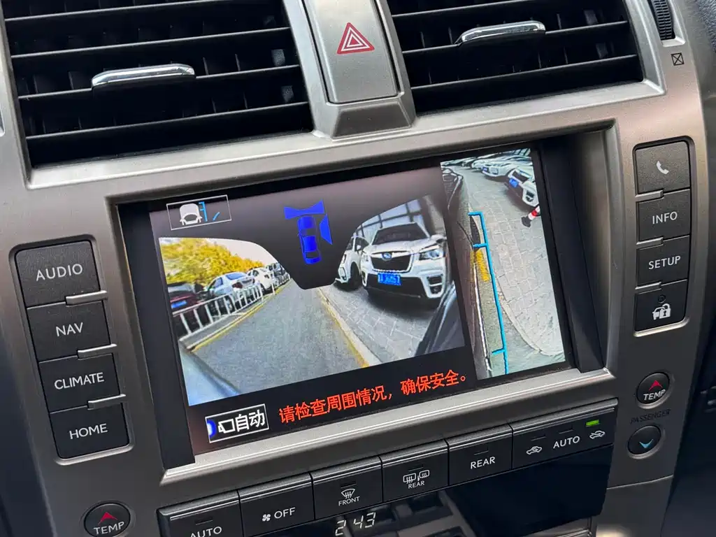 Lexus GX 2015 — фото 30