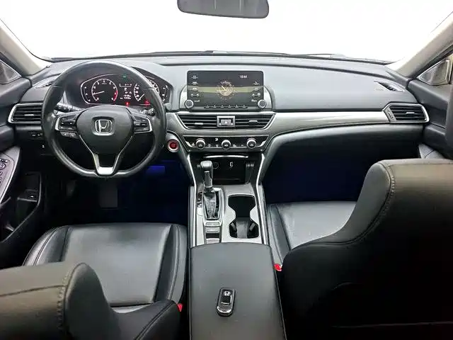 Honda Accord 2020 — фото 17