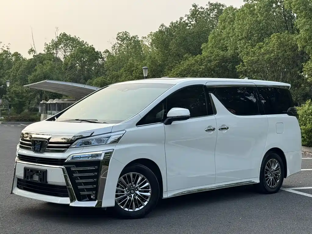 Toyota Vellfire 2022