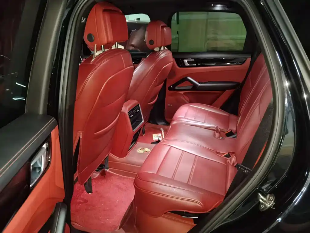 Porsche Cayenne 2020