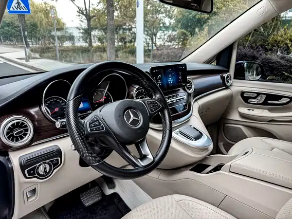 Mercedes-Benz V-Class 2021
