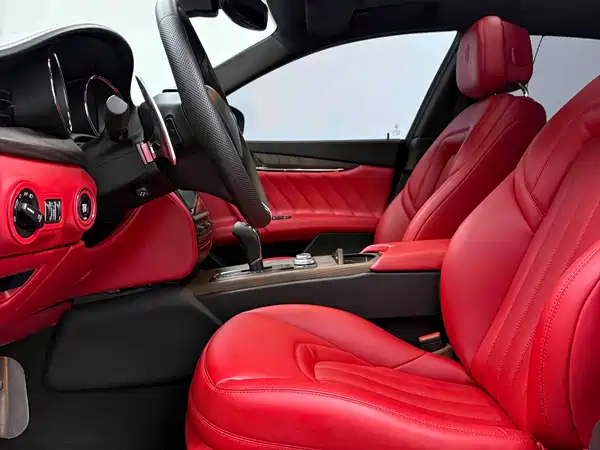 Maserati Quattroporte 2018